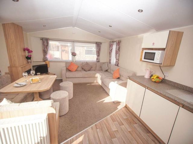 The Bungalow Camp Caravan Park - Holiday Accommodation 12118 - 1185151 - photo 1 