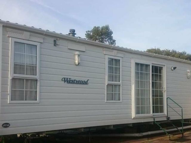 Combe Haven Holiday Park - Holiday Accommodation 12122 - 1185153 - photo 1 