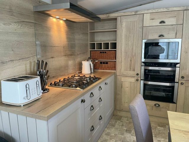 Pendine Sands - Holiday Accommodation 12302 - 1185179 - photo 1 