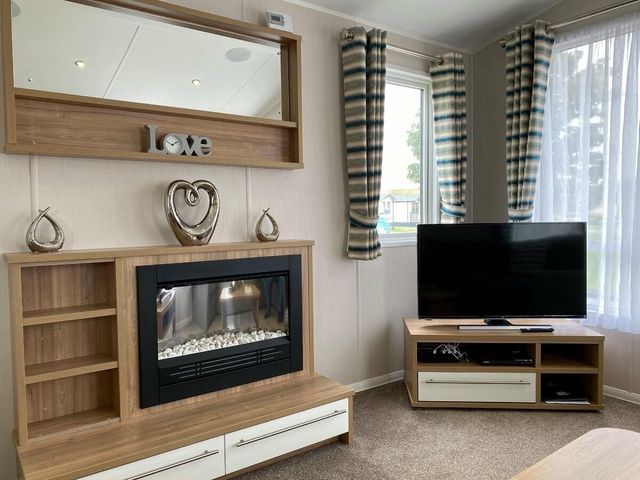 Patrington Haven Leisure Park - Holiday Accommodation 12484 - 1185199 - photo 1 