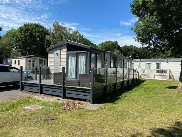 Oakdene Forest Park - Holiday Accommodation 12706 - 1185239 - photo 1 