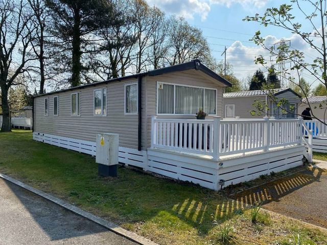 Forest Edge Holiday Park - Holiday Accommodation 13536 - 1185355 - photo 1 