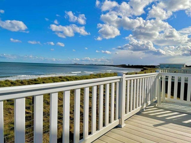 Sandy Bay Holiday Park - Holiday Accommodation 13556 - 1185356 - photo 1 