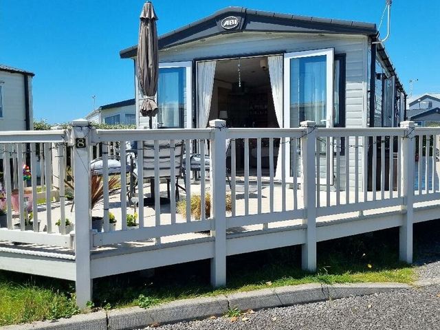 Trecco Bay - Holiday Accommodation 14004 - 1185440 - photo 1 