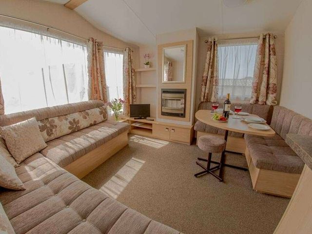 Trenance Holiday Park - Holiday Accommodation 14155 - 1185470 - photo 1 