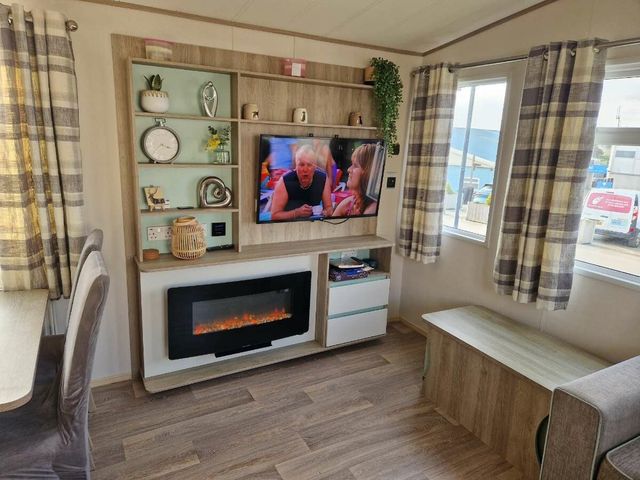 Blue Dolphin Holiday Park - Holiday Accommodation 14510 - 1185542 - photo 1 