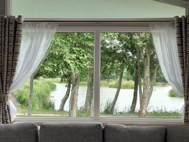 White Acres Holiday Park - Holiday Accommodation 14745 - 1185593 - photo 1 
