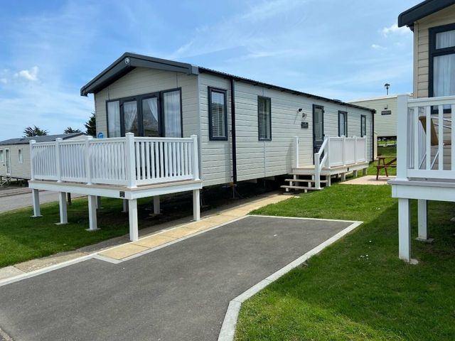 Weymouth Bay Holiday Park - Holiday Accommodation 14992 - 1185653 - photo 1 