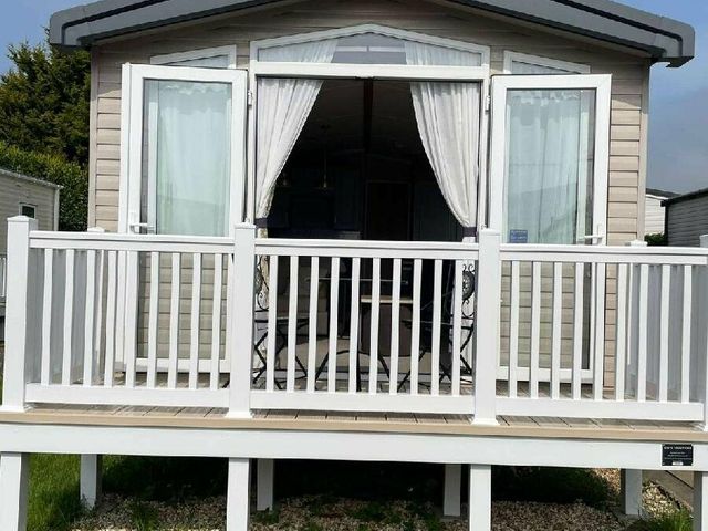 Weymouth Bay Holiday Park - Holiday Accommodation 15002 - 1185655 - photo 1 