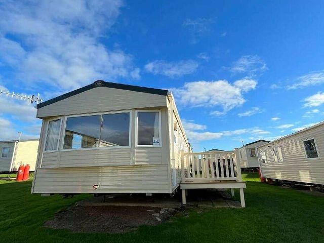 Cayton Bay Caravan Park - Holiday Accommodation 15589 - 1185782 - photo 1 
