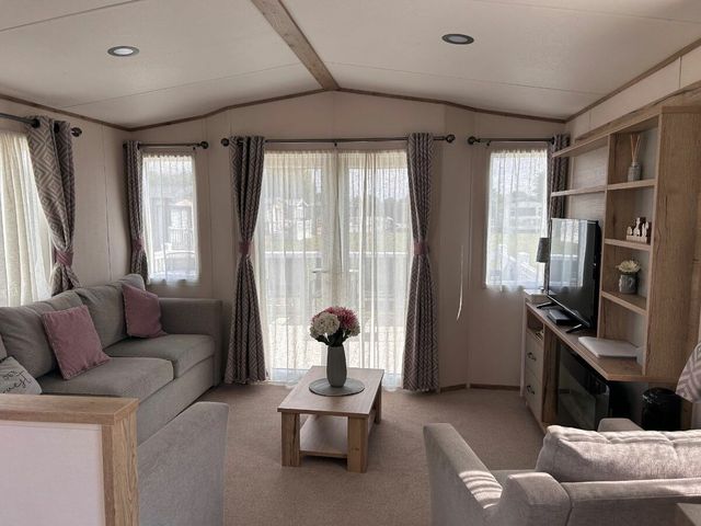Flamingo Land Holiday Park - Holiday Accommodation 15826 - 1185840 - photo 1 