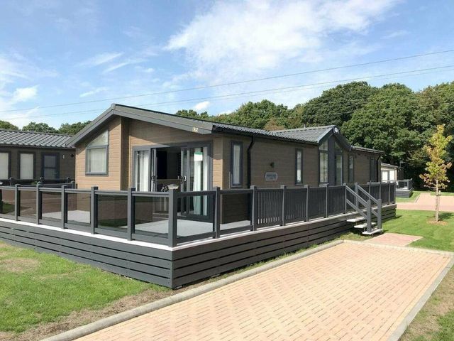 Hoburne Bashley - Holiday Accommodation 16013 - 1185888 - photo 1 