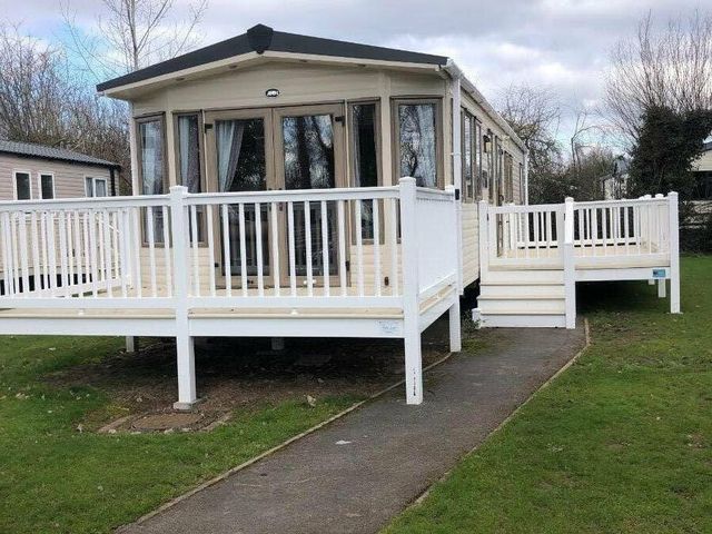 Burnham-on-Sea Holiday Park - Holiday Accommodation 16614 - 1186065 - photo 1 