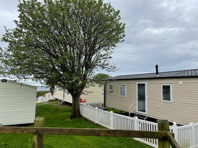 Devon Cliffs Holiday Park - Holiday Accommodation 16892 - 1186136 - photo 1 