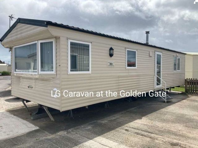 Golden Gate Holiday Centre - Holiday Accommodation 16978 - 1186169 - photo 1 