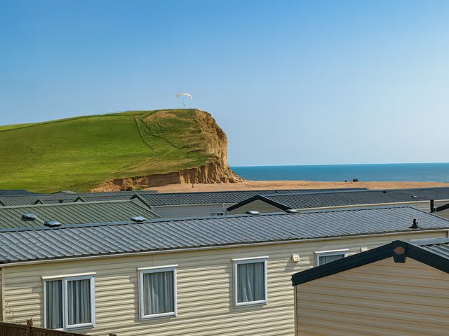 Freshwater Beach Holiday Park - Holiday Accommodation 17116 - 1186216 - photo 1 