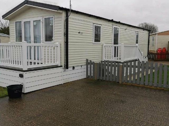 Patrington Haven Leisure Park - Holiday Accommodation 17157 - 1186230 - photo 1 