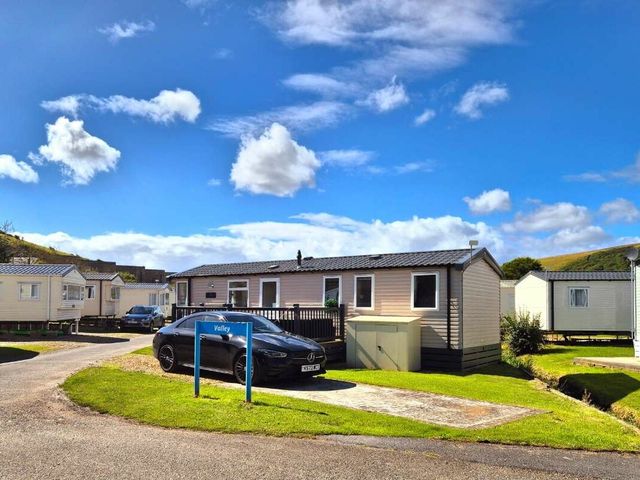 Challaborough Bay Holiday Park - Holiday Accommodation 18152 - 1186539 - photo 1 