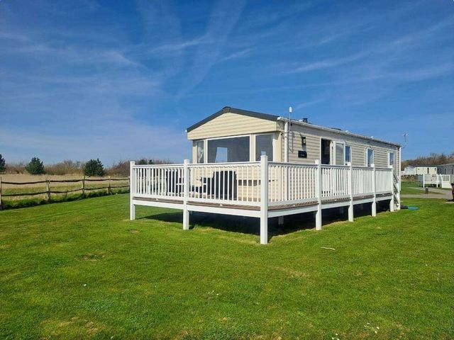 Sand Le Mere Holiday Village - Holiday Accommodation 18394 - 1186601 - photo 1 