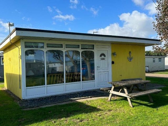 Camber Sands Holiday Park - Holiday Accommodation 18659 - 1186683 - photo 1 