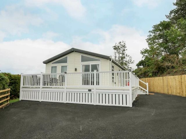 Brynowen Holiday Park - Holiday Accommodation 18665 - 1186686 - photo 1 