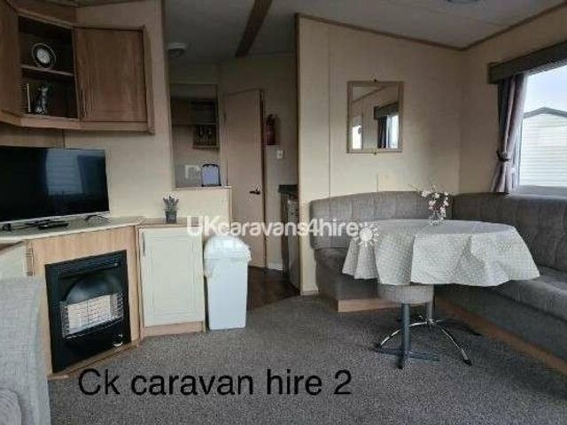 Golden Gate Holiday Centre - Holiday Accommodation 19059 - 1186821 - photo 1 