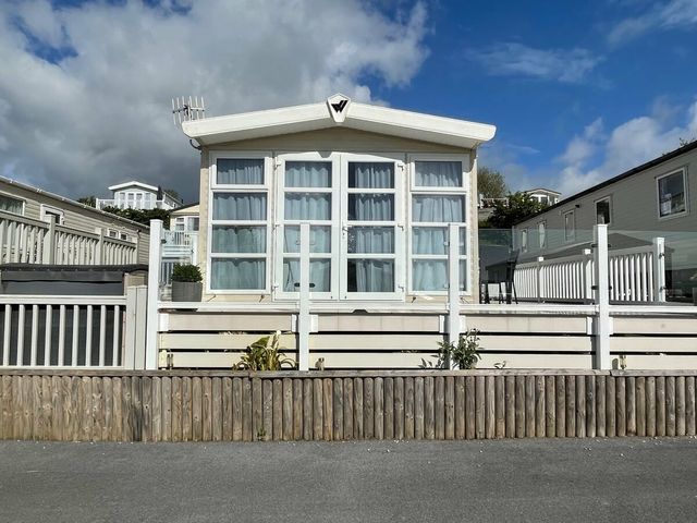 Ladram Bay Holiday Park - Holiday Accommodation 19154 - 1186863 - photo 1 