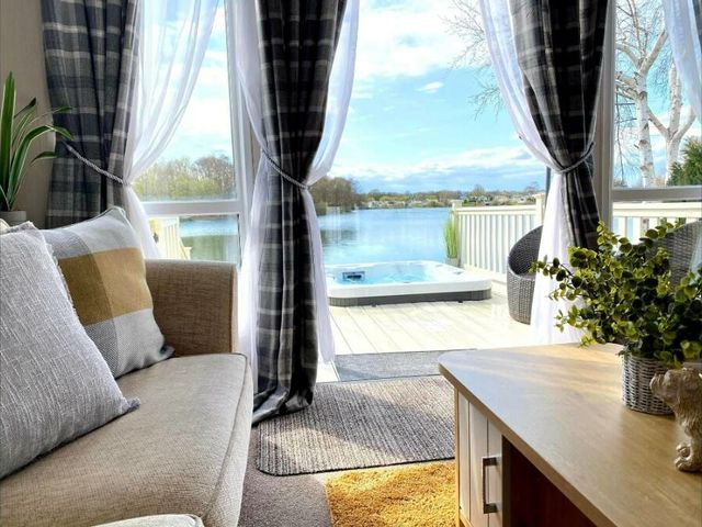Tattershall Lakes Country Park - Holiday Accommodation 19576 - 1187024 - photo 1 