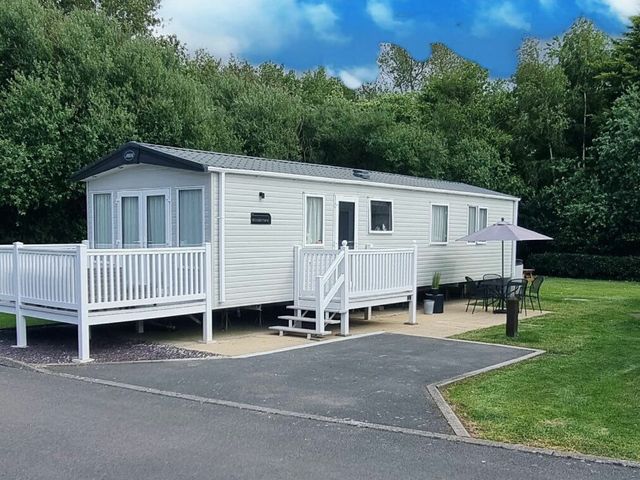 Burnham-on-Sea Holiday Park - Holiday Accommodation 19769 - 1187095 - photo 1 