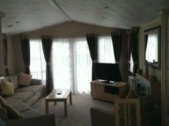 Hopton Holiday Village - Holiday Accommodation 1998 - 1187168 - photo 1 