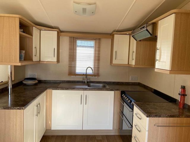 Aberdunant Hall Holiday Park - Holiday Accommodation 20402 - 1187348 - photo 1 