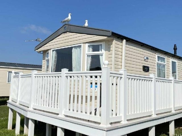 Devon Cliffs Holiday Park - Holiday Accommodation 20460 - 1187364 - photo 1 