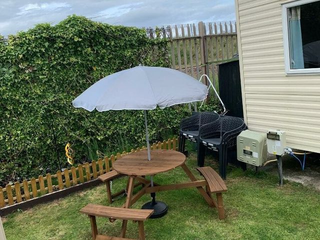 Golden Gate Holiday Centre - Holiday Accommodation 20618 - 1187435 - photo 1 