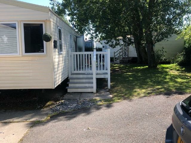 Marton Mere Holiday Village - Holiday Accommodation 20728 - 1187484 - photo 1 