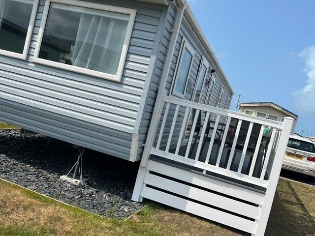 Lyons Sunnysands Holiday Park - Holiday Accommodation 20820 - 1187536 - photo 1 