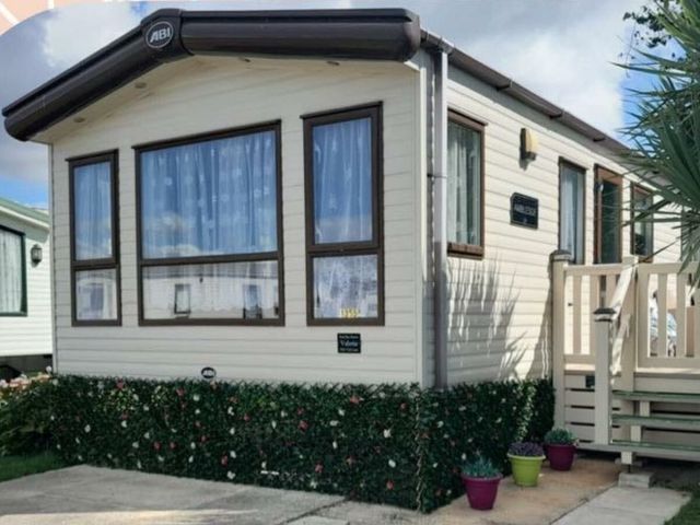 West Sands - Holiday Accommodation 21647 - 1188095 - photo 1 