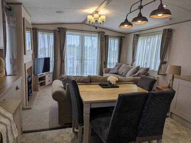 Brynowen Holiday Park - Holiday Accommodation 21774 - 1188189 - photo 1 