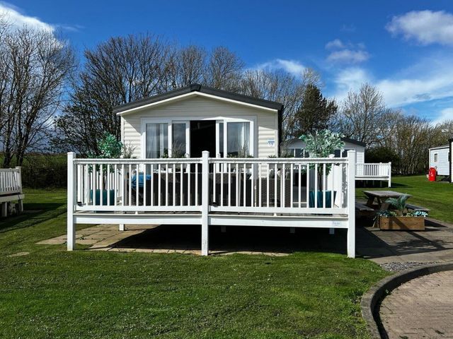 Sandy Bay Holiday Park - Holiday Accommodation 21915 - 1188304 - photo 1 