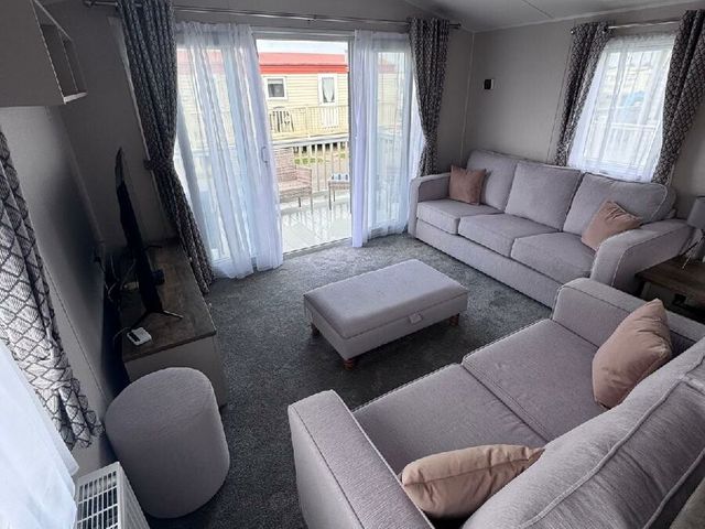 Coastfield Holiday Village - Holiday Accommodation 21990 - 1188368 - photo 1 