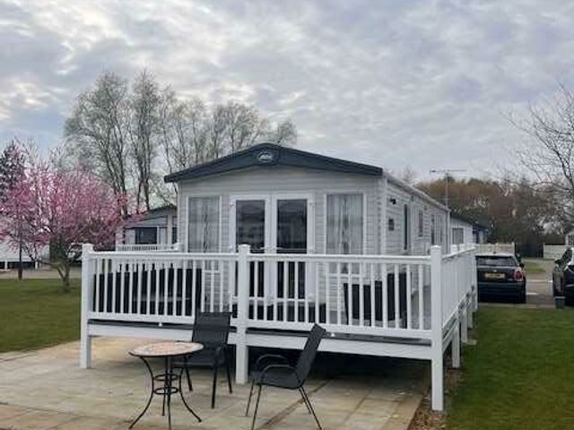 Manor Park Holiday Village Hunstanton UKcaravans4hire Manor Park Holiday Village Hunstanton UKcaravans4hire