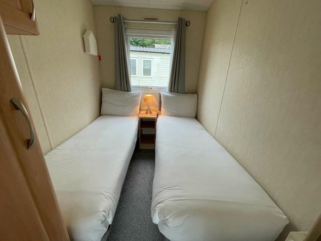 Pendine Sands - Holiday Accommodation 22023 - 1188396 - photo 1 