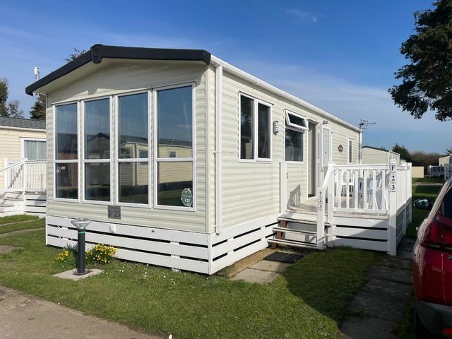 Hayling Island Holiday Park - Meadow Bay Villages - Holiday Accommodation 22059 - 1188424 - photo 1 