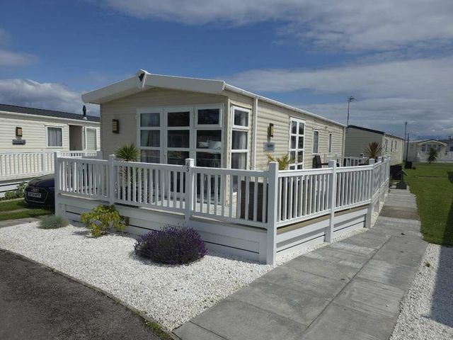 Lido Beach Holiday Park - Holiday Accommodation 22107 - 1188460 - photo 1 