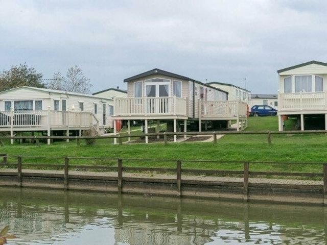 Blue Dolphin Holiday Park - Holiday Accommodation 2485 - 1188722 - photo 1 