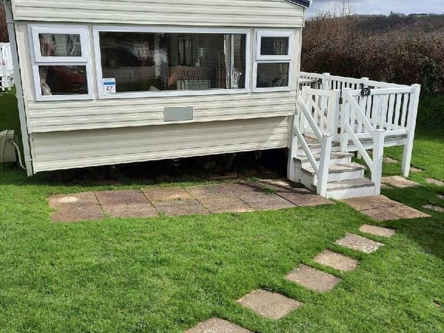 Looe Bay Holiday Park - Holiday Accommodation 2972 - 1188767 - photo 1 