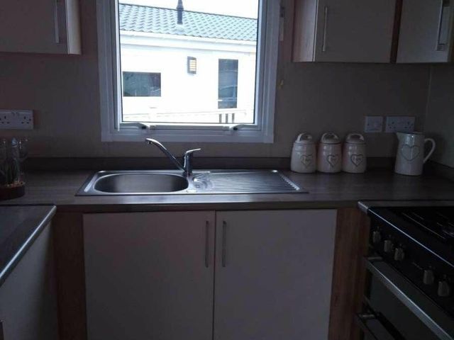 Cayton Bay Caravan Park - Holiday Accommodation 560 - 1188943 - photo 1 