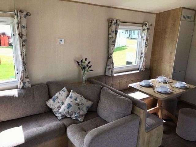 Flamingo Land Holiday Park - Holiday Accommodation 5748 - 1188951 - photo 1 