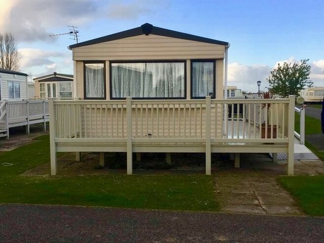 North Shore Holiday Centre - Holiday Accommodation 6635 - 1189025 - photo 1 