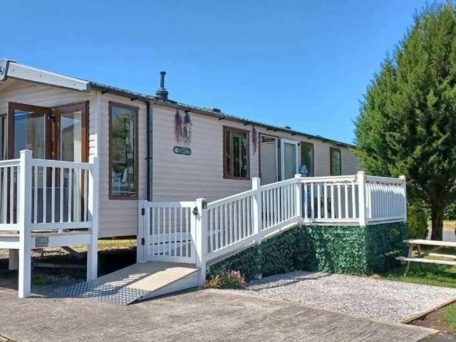 Marton Mere Holiday Village - Holiday Accommodation 7193 - 1189071 - photo 1 