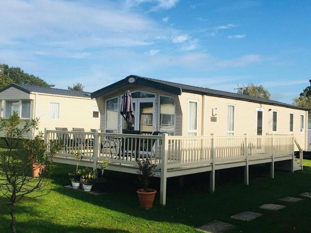 Weeley Bridge Holiday Park - Holiday Accommodation 8674 - 1189183 - photo 1 